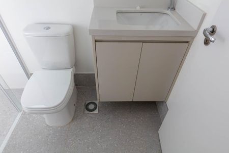 Studio para alugar com 29m², 1 quarto e sem vaga Studio para alugar com 29m², 1 quarto e sem vagaBanheiro Social