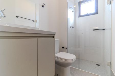 Studio para alugar com 34m², 1 quarto e sem vaga Studio para alugar com 34m², 1 quarto e sem vagaBanheiro Social