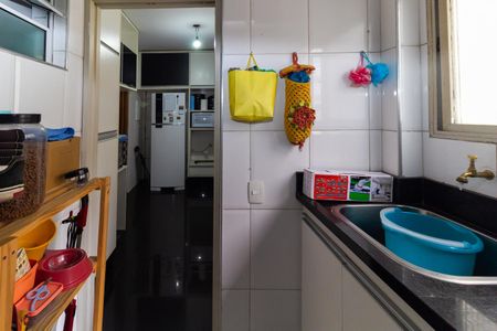 Apartamento à venda com 82m², 3 quartos e 1 vagaÁrea de Serviço