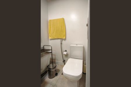 Apartamento à venda com 77m², 2 quartos e 1 vagaBanheiro Corredor