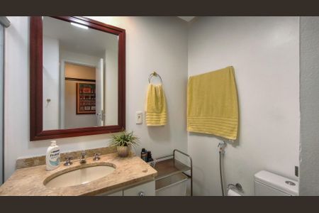 Apartamento à venda com 77m², 2 quartos e 1 vagaBanheiro Corredor