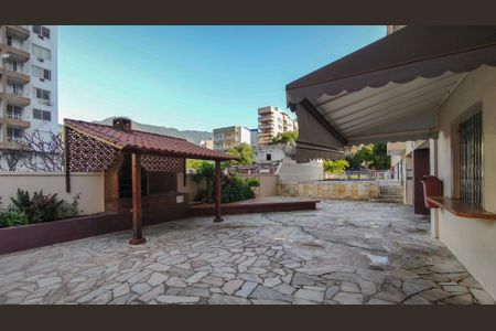 Apartamento à venda com 77m², 2 quartos e 1 vagaÁrea comum - Churrasqueira