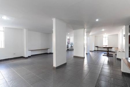 Apartamento para alugar com 52m², 2 quartos e 1 vagaÁrea comum