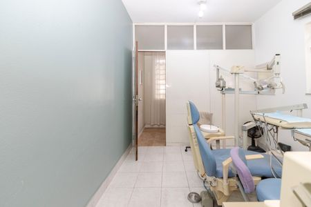 Casa à venda com 140m², 2 quartos e 2 vagasSala 1