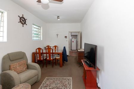 Casa à venda com 140m², 2 quartos e 2 vagasSala