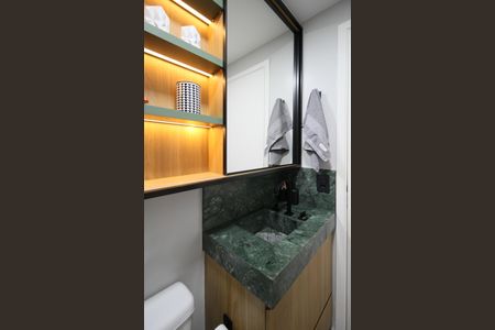 Apartamento à venda com 84m², 2 quartos e 1 vagaBanheiro Suíte 1