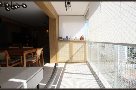 Apartamento à venda com 84m², 2 quartos e 1 vagaVaranda Sala