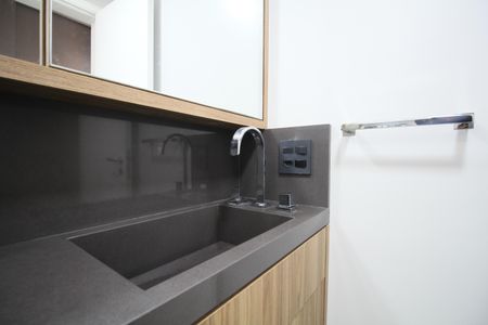 Apartamento à venda com 84m², 2 quartos e 1 vagaBanheiro Suíte 2