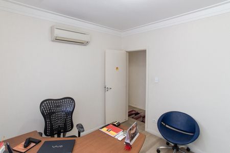 Casa à venda com 235m², 3 quartos e 5 vagasQuarto 2