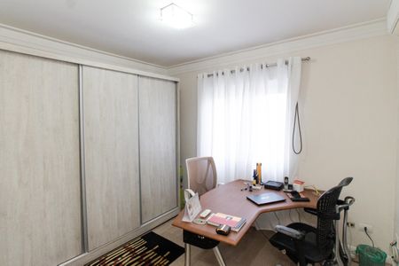 Casa à venda com 235m², 3 quartos e 5 vagasQuarto 2