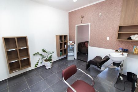 Casa à venda com 200m², 5 quartos e 2 vagasSala de TV