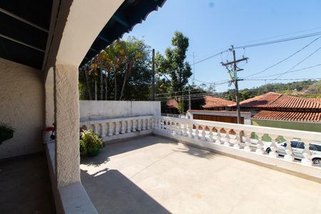 Casa à venda com 200m², 5 quartos e 2 vagasÁrea Externa