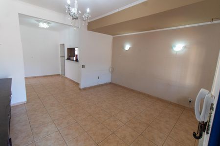 Casa à venda com 200m², 5 quartos e 2 vagasSala