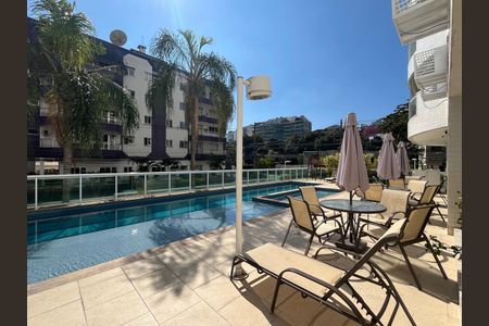 Apartamento à venda com 76m², 3 quartos e 1 vagaÁrea comum - Piscina