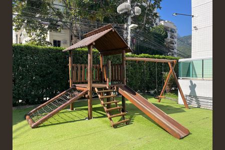 Apartamento à venda com 76m², 3 quartos e 1 vagaÁrea comum - Playground