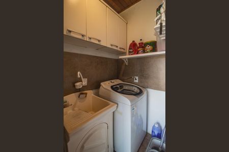 Casa à venda com 170m², 2 quartos e 2 vagas Casa à venda com 170m², 2 quartos e 2 vagasÁrea de Serviço