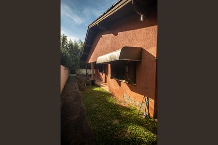 Casa à venda com 170m², 2 quartos e 2 vagas Casa à venda com 170m², 2 quartos e 2 vagasQuintal