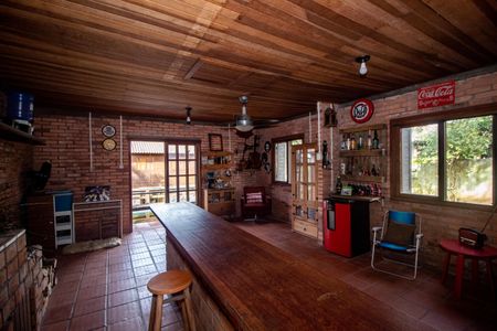 Casa à venda com 170m², 2 quartos e 2 vagas Casa à venda com 170m², 2 quartos e 2 vagasÁrea comum - Churrasqueira