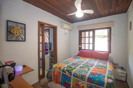 Casa à venda com 170m², 2 quartos e 2 vagas Casa à venda com 170m², 2 quartos e 2 vagasQuarto