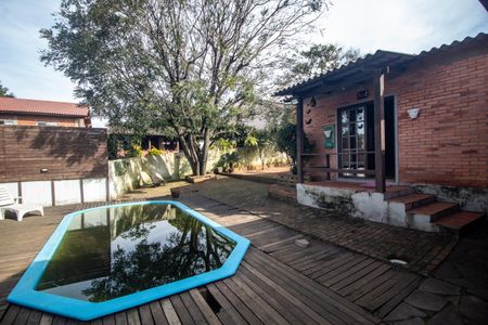 Casa à venda com 170m², 2 quartos e 2 vagas Casa à venda com 170m², 2 quartos e 2 vagasÁrea comum - Piscina