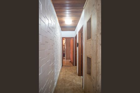 Casa à venda com 170m², 2 quartos e 2 vagas Casa à venda com 170m², 2 quartos e 2 vagasCorredor