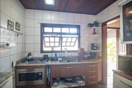 Casa à venda com 170m², 2 quartos e 2 vagas Casa à venda com 170m², 2 quartos e 2 vagasCozinha