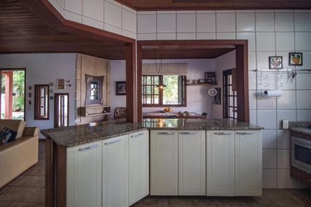 Casa à venda com 170m², 2 quartos e 2 vagas Casa à venda com 170m², 2 quartos e 2 vagasCozinha