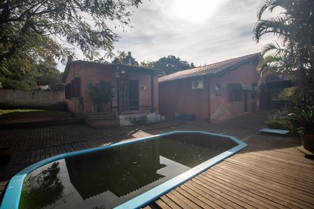 Casa à venda com 170m², 2 quartos e 2 vagas Casa à venda com 170m², 2 quartos e 2 vagasÁrea comum - Piscina