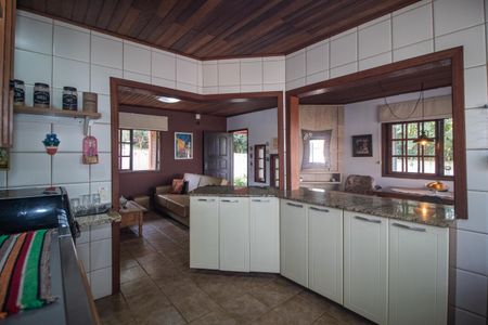 Casa à venda com 170m², 2 quartos e 2 vagas Casa à venda com 170m², 2 quartos e 2 vagasCozinha