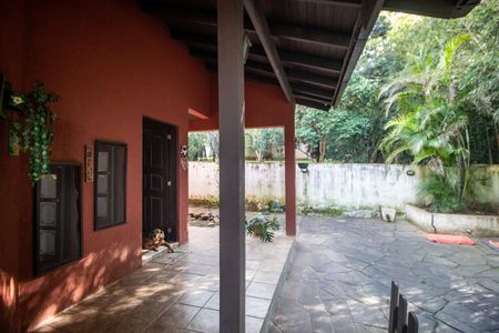 Casa à venda com 170m², 2 quartos e 2 vagas Casa à venda com 170m², 2 quartos e 2 vagasJardim