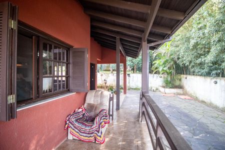 Casa à venda com 170m², 2 quartos e 2 vagas Casa à venda com 170m², 2 quartos e 2 vagasJardim