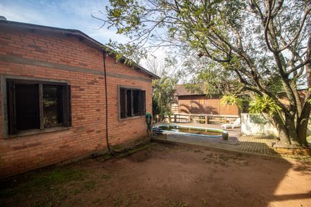 Casa à venda com 170m², 2 quartos e 2 vagas Casa à venda com 170m², 2 quartos e 2 vagasQuintal