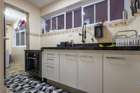 Apartamento à venda com 77m², 3 quartos e sem vagaCozinha