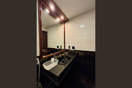 Apartamento para alugar com 230m², 4 quartos e 2 vagas Apartamento para alugar com 230m², 4 quartos e 2 vagasLavabo