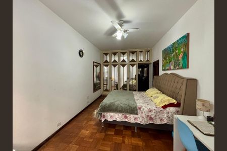 Apartamento para alugar com 230m², 4 quartos e 2 vagas Apartamento para alugar com 230m², 4 quartos e 2 vagasSuíte