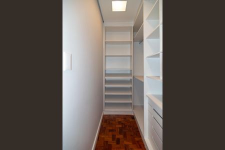 Apartamento para alugar com 176m², 3 quartos e sem vagaSuíte