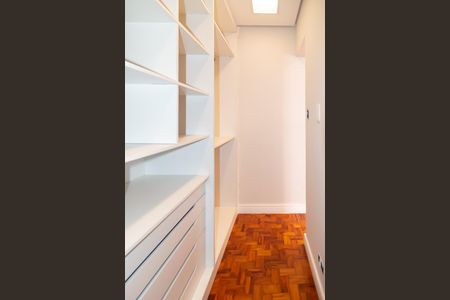 Apartamento para alugar com 176m², 3 quartos e sem vagaSuíte