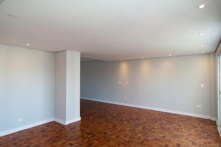 Apartamento para alugar com 176m², 3 quartos e sem vagaSala