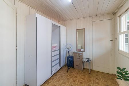Casa à venda com 231m², 3 quartos e 3 vagasEscritório