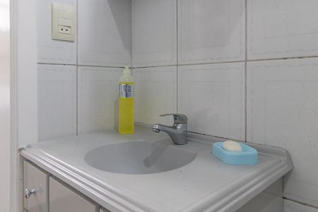 Casa à venda com 231m², 3 quartos e 3 vagasBanheiro 2