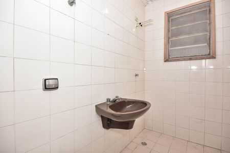 Casa à venda com 145m², 3 quartos e 2 vagasBanheiro de Serviço