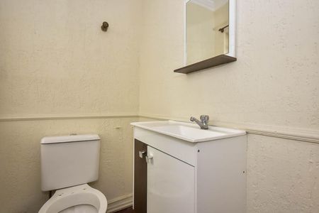 Casa à venda com 145m², 3 quartos e 2 vagasLavabo