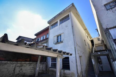 Casa à venda com 145m², 3 quartos e 2 vagasFachada Posterior