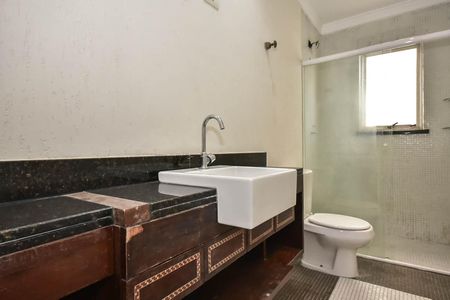 Casa à venda com 145m², 3 quartos e 2 vagasBanheiro