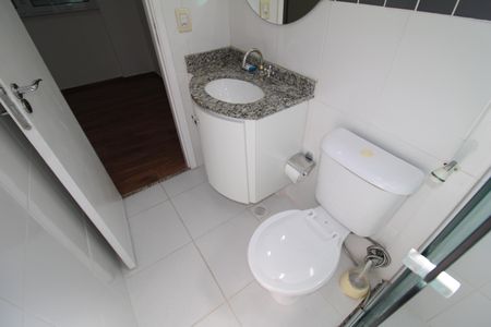 Apartamento à venda com 58m², 2 quartos e 2 vagasQuarto 2 - Banheiro