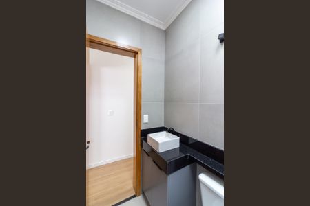 Casa para alugar com 140m², 3 quartos e 2 vagasBanheiro Social