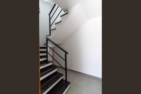 Casa para alugar com 140m², 3 quartos e 2 vagasEscada