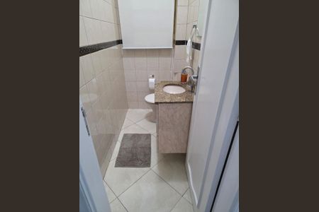 Casa à venda com 270m², 3 quartos e 4 vagasBANHEIRO