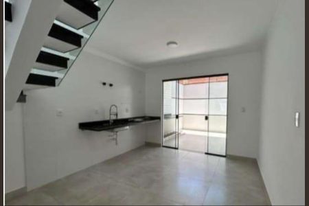 Casa à venda com 127m², 3 quartos e 2 vagas