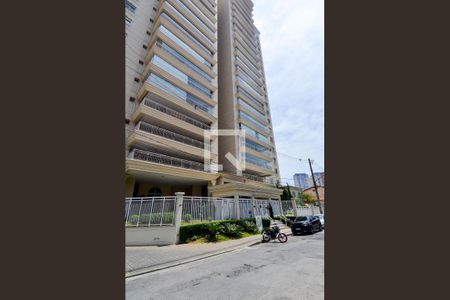 Apartamento à venda com 202m², 3 quartos e 4 vagas Apartamento à venda com 202m², 3 quartos e 4 vagasFachada